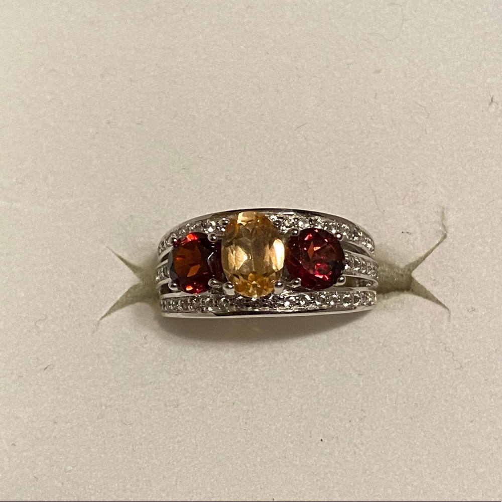 NWOT GARNET AND TOPAZ STERLING RING